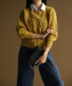 بافت یقه دار C.71490 Moe