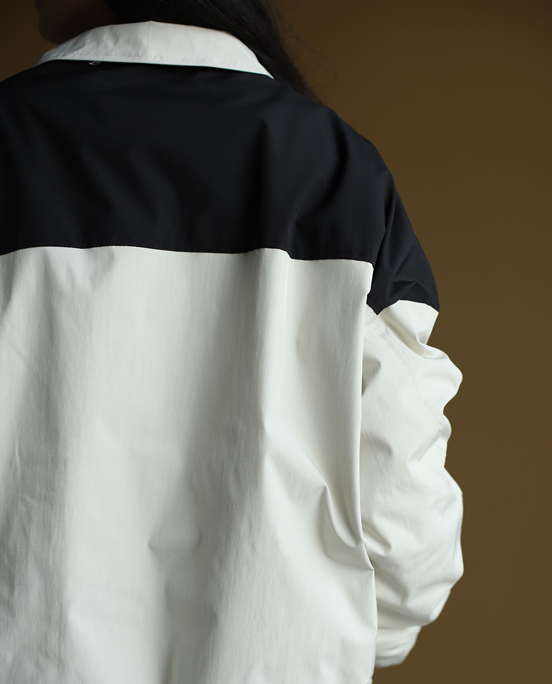 جکت بالا مشکی C.71170 COS - تصویر 11