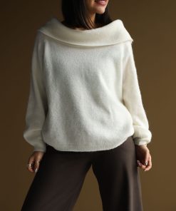 Alternative view of بافت یقه قایقی سفید C.71623 ROSH